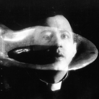 Filmvisning tilsat live-musik: Præsten, konkylien og surrealistiske drømmerier